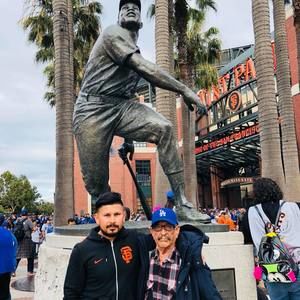 Meet your Posher, Azael